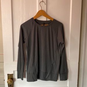 GAIAM Long Sleeve Athletic Top size Small